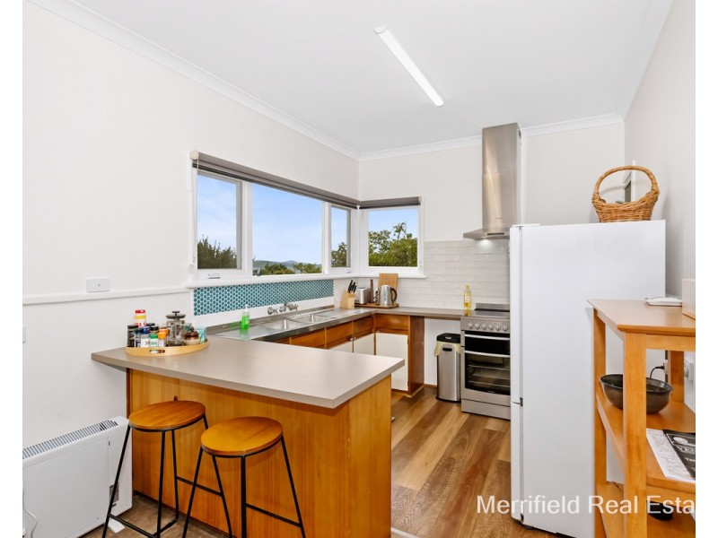 128 Hare Street, Mount Clarence WA 6330