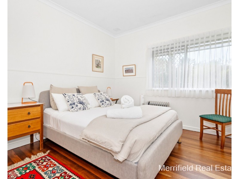 128 Hare Street, Mount Clarence WA 6330