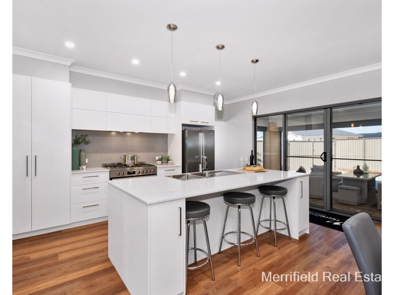 1 Barambah Circuit, Bayonet Head WA 6330