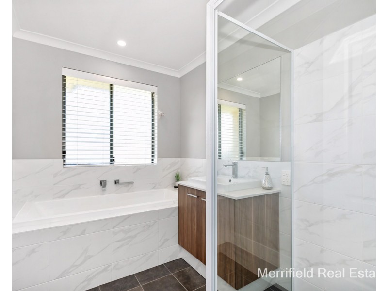 1 Barambah Circuit, Bayonet Head WA 6330