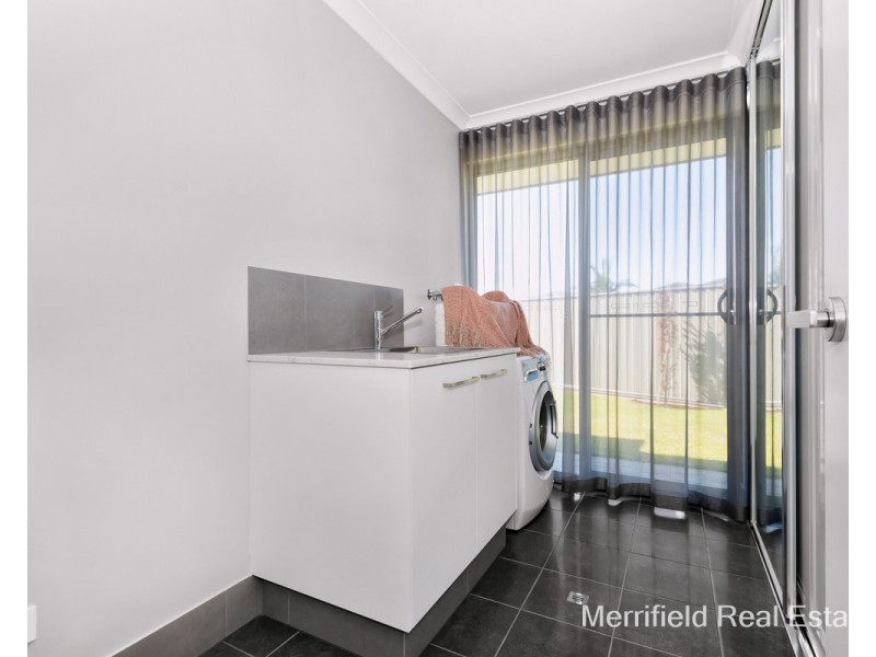 1 Barambah Circuit, Bayonet Head WA 6330