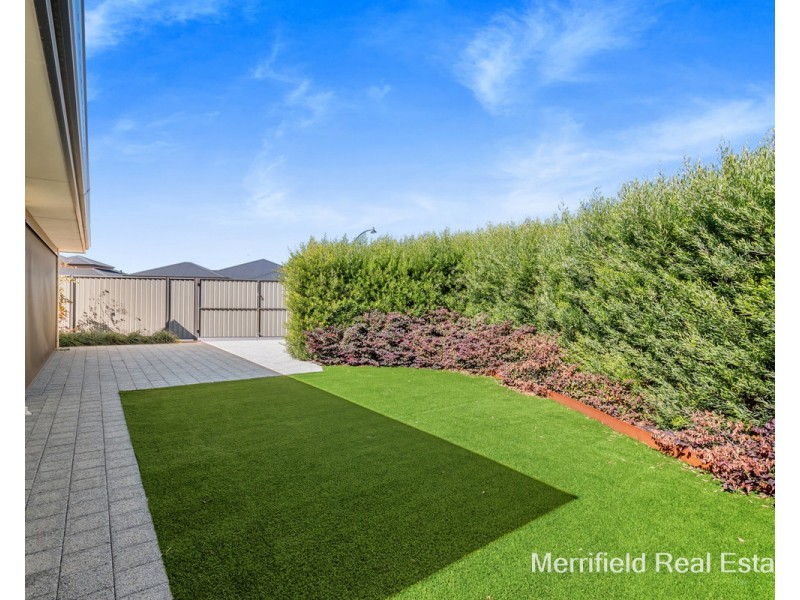 1 Barambah Circuit, Bayonet Head WA 6330