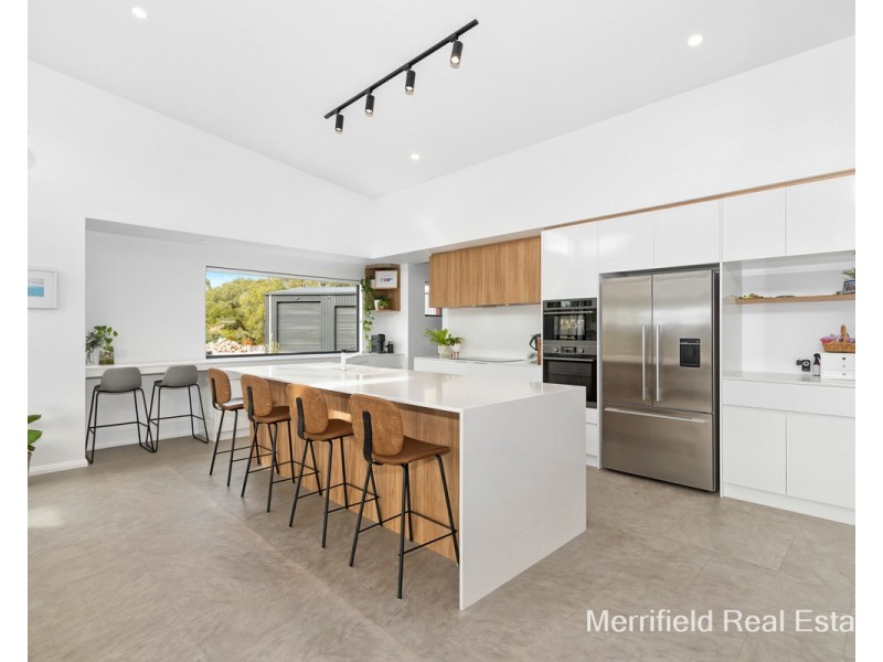 93 Allmore Drive, Robinson WA 6330