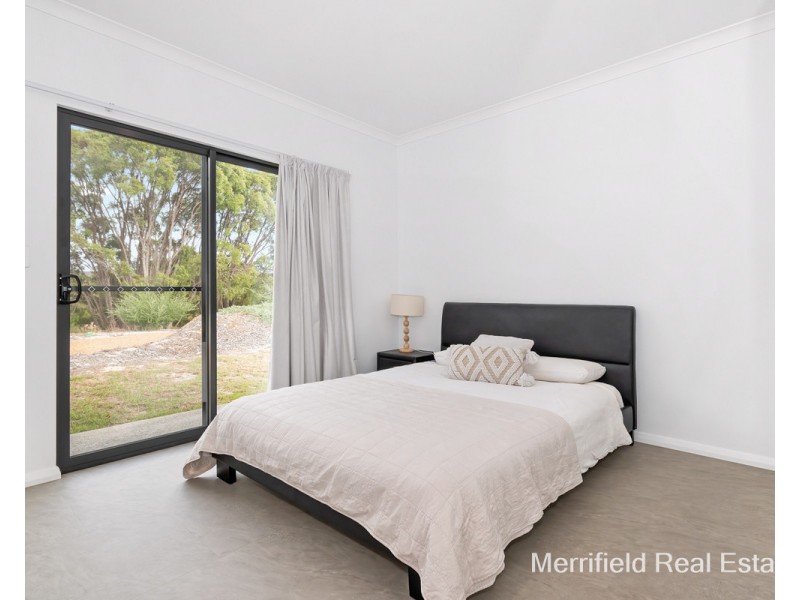 93 Allmore Drive, Robinson WA 6330