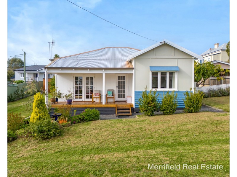 8 Alicia Street, Mount Melville WA 6330