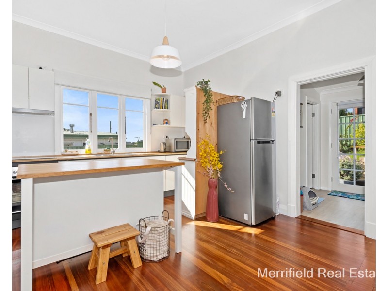 8 Alicia Street, Mount Melville WA 6330