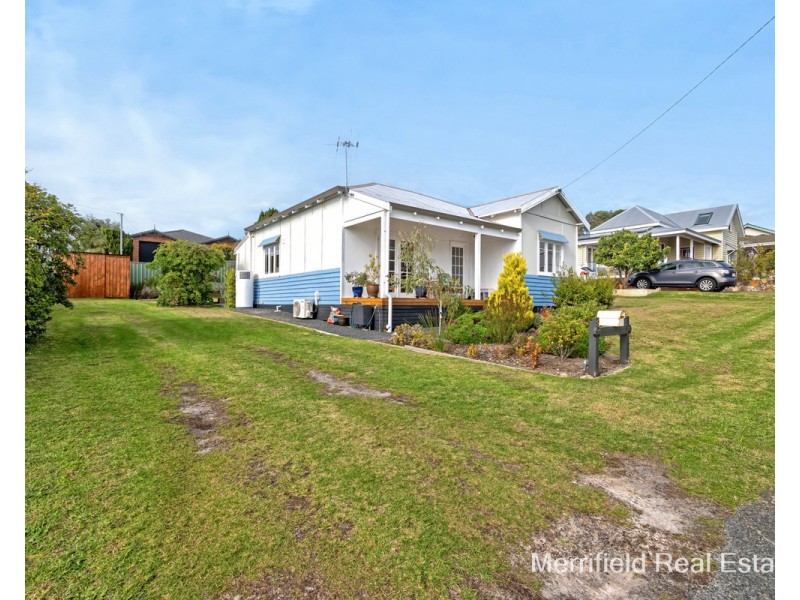 8 Alicia Street, Mount Melville WA 6330