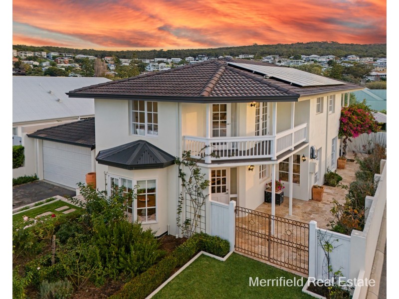 17 Golf Links Road, Middleton Beach WA 6330