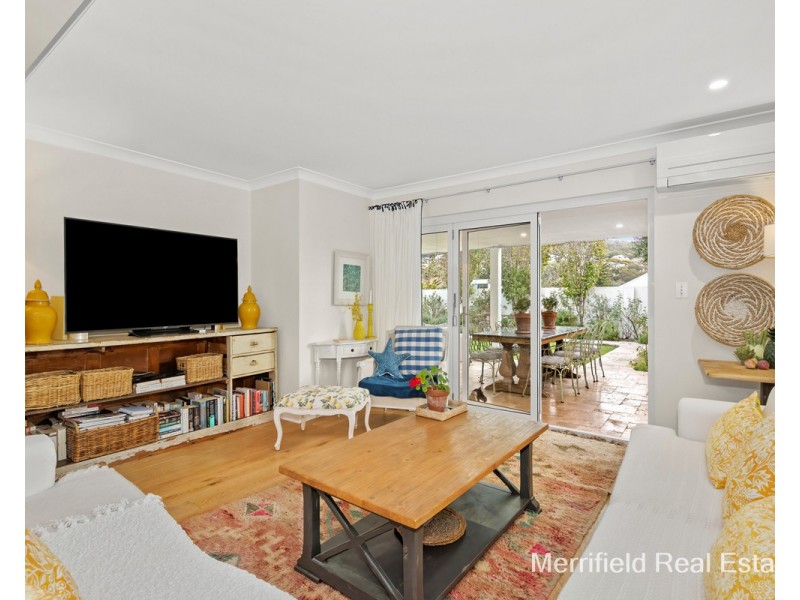 17 Golf Links Road, Middleton Beach WA 6330