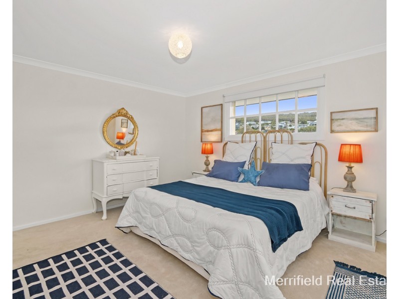 17 Golf Links Road, Middleton Beach WA 6330