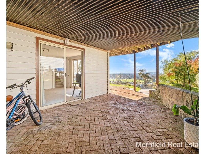 294 Serpentine Road, Mount Melville WA 6330