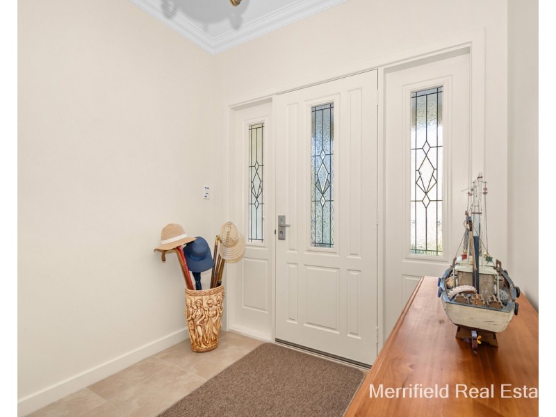 16 Austin Road, Goode Beach WA 6330