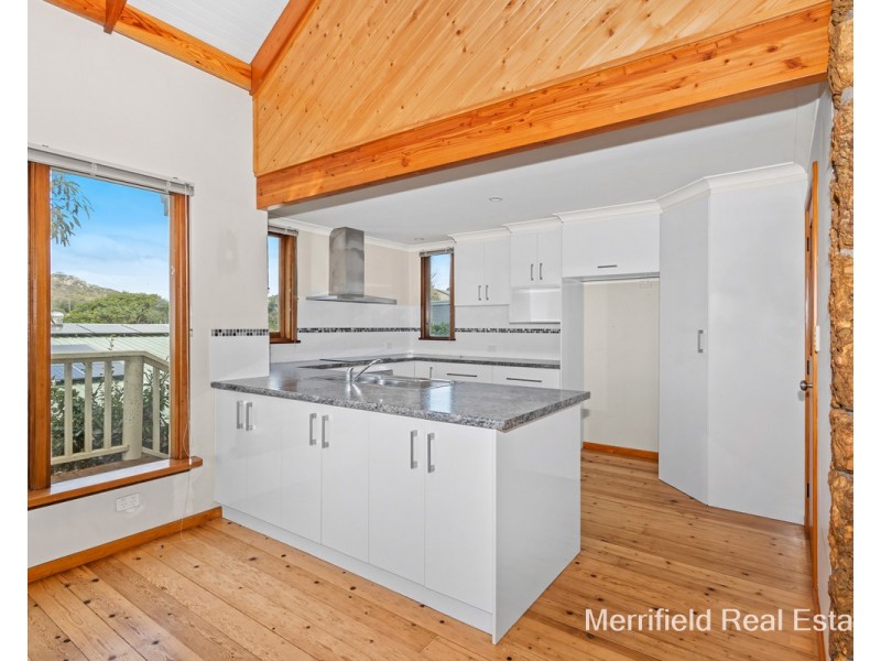 11 Melrose Street, Mount Melville WA 6330