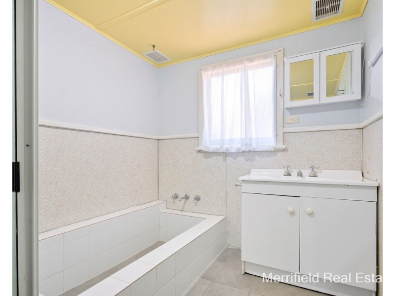 5 Regent Street, Gledhow WA 6330