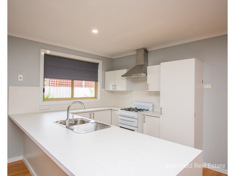 61 Drome Road, Orana WA 6330