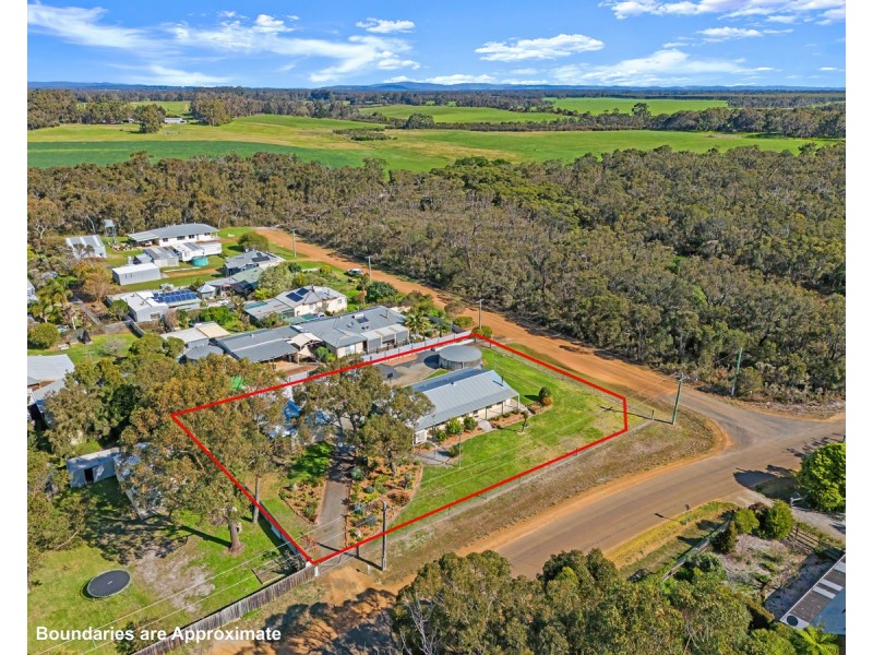 11 Redmond West Road, Redmond WA 6327