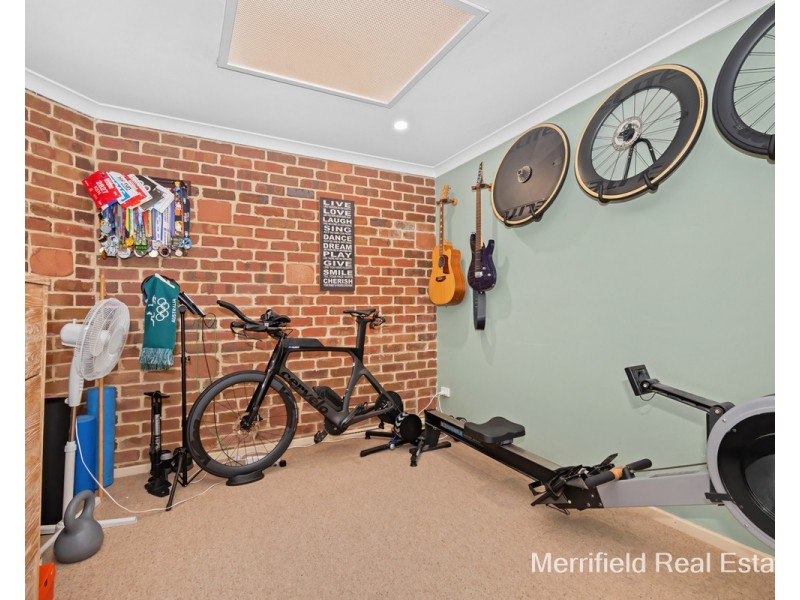 16 Susan Court, Yakamia WA 6330