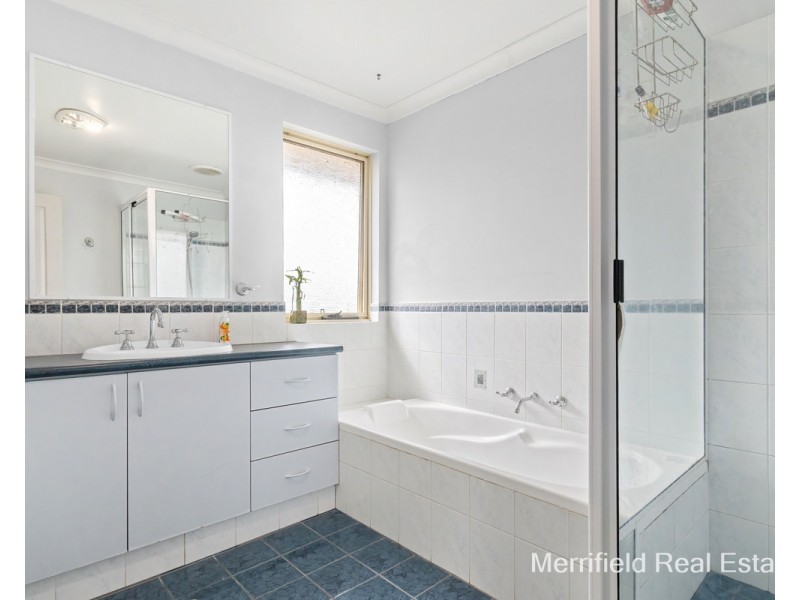 16 Susan Court, Yakamia WA 6330