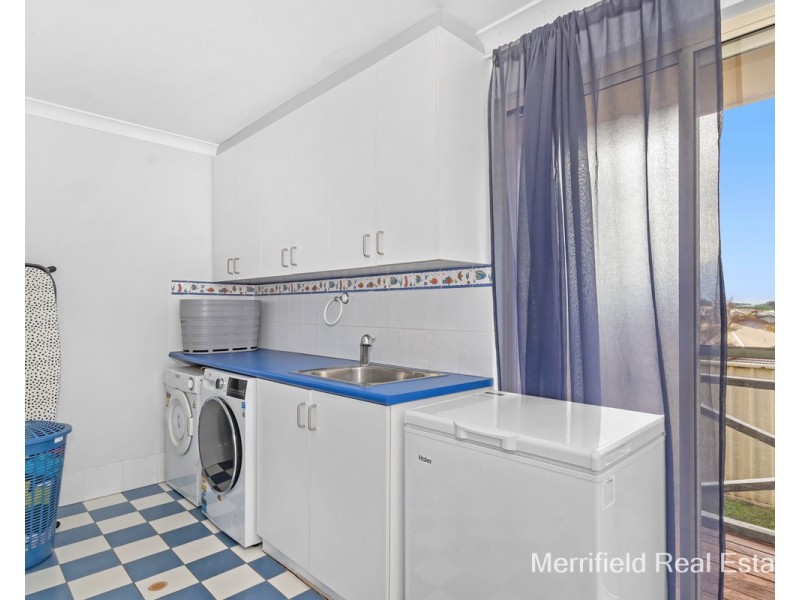 16 Susan Court, Yakamia WA 6330