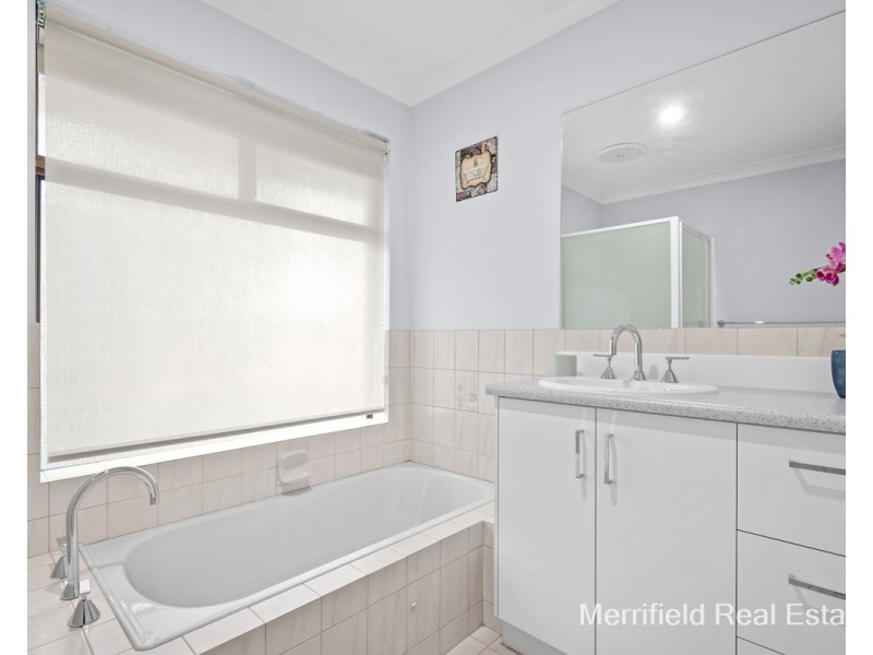 11 Regent Street, Gledhow WA 6330