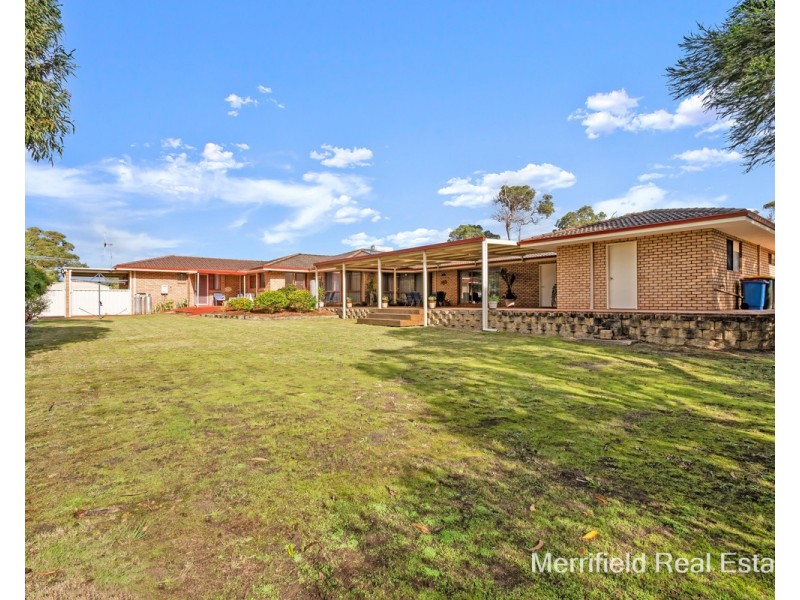 11 Regent Street, Gledhow WA 6330