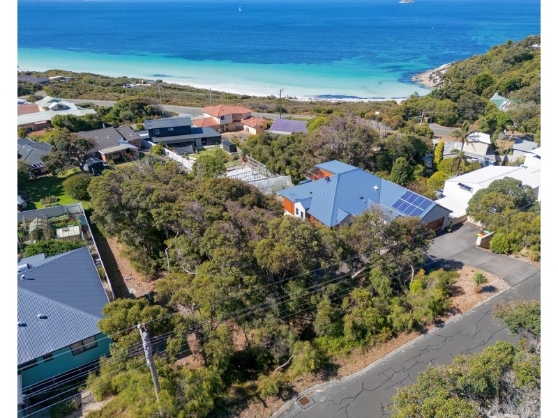 8 Karrakatta Road, Goode Beach WA 6330