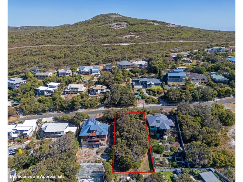 8 Karrakatta Road, Goode Beach WA 6330