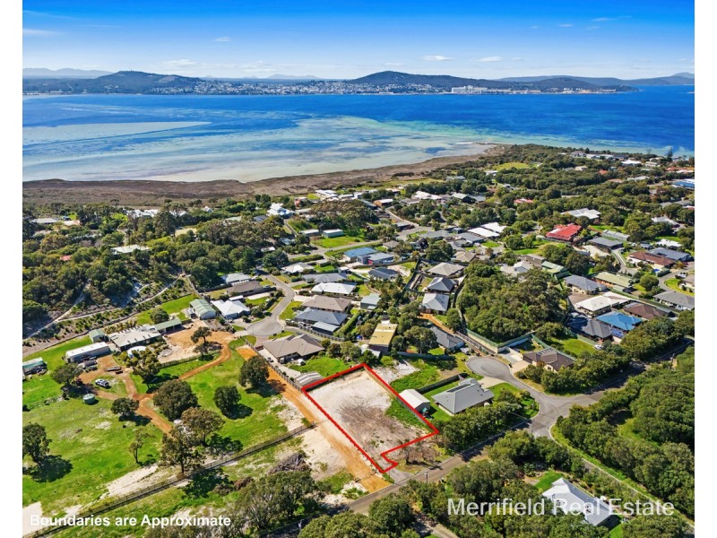 82 Wilson Street, Little Grove WA 6330