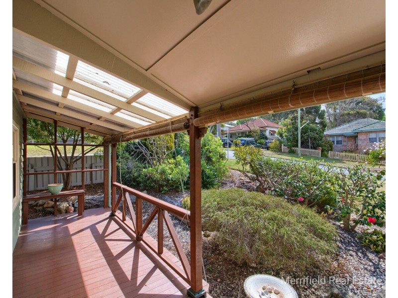 16 Johnston Street, Mount Melville WA 6330