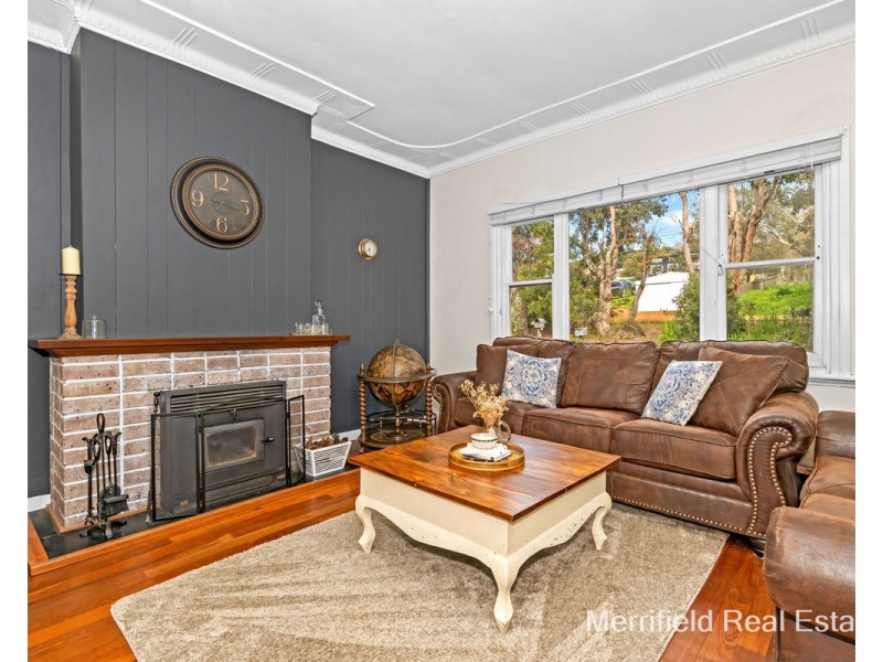 106 Burt Street, Mount Clarence WA 6330