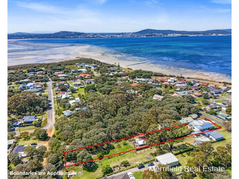 9 King George Street, Little Grove WA 6330