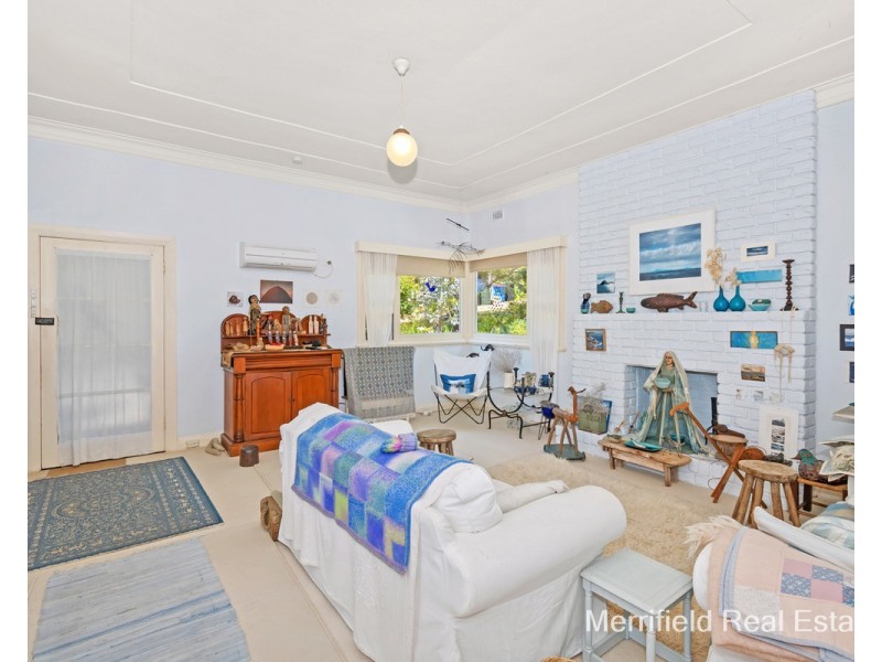 184 Serpentine Road, Mount Melville WA 6330