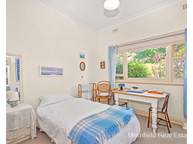 184 Serpentine Road, Mount Melville WA 6330