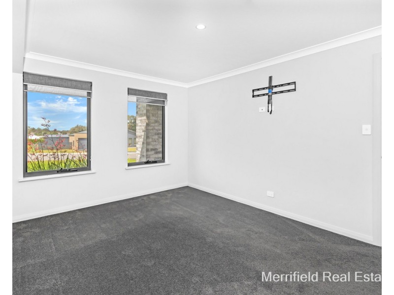 84 Hereford Way, Milpara WA 6330