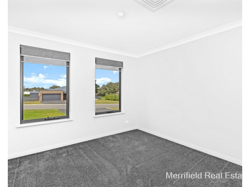 84 Hereford Way, Milpara WA 6330