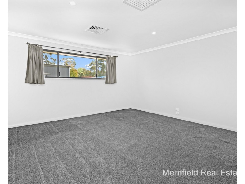 84 Hereford Way, Milpara WA 6330