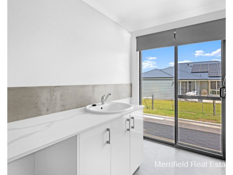 84 Hereford Way, Milpara WA 6330