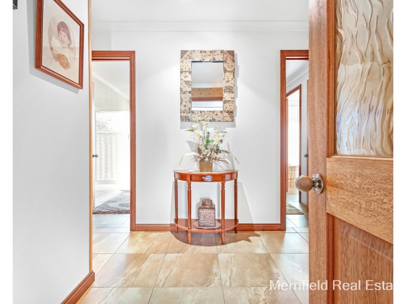 16 Notley Street, Yakamia WA 6330