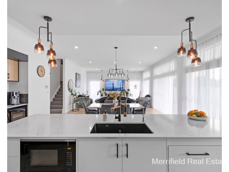 5/4 Barry Court, Collingwood Park WA 6330