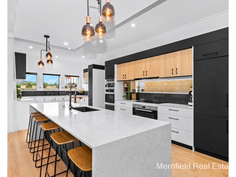 5/4 Barry Court, Collingwood Park WA 6330