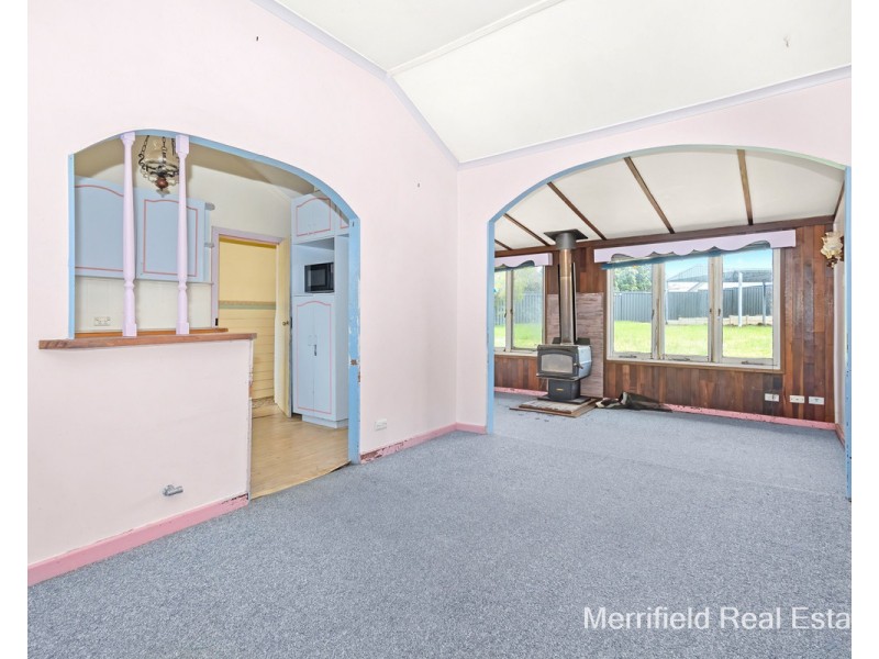 18 Edinburgh Road, Mckail WA 6330