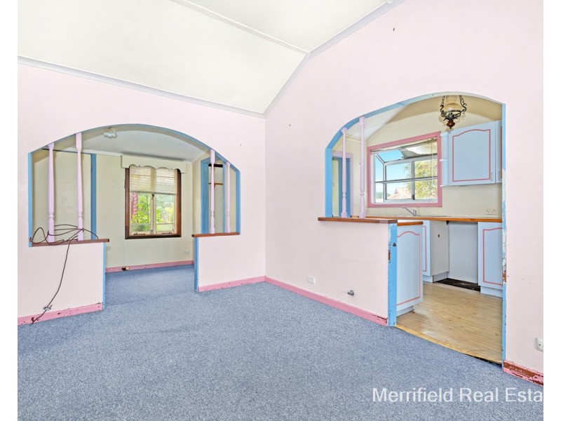 18 Edinburgh Road, Mckail WA 6330