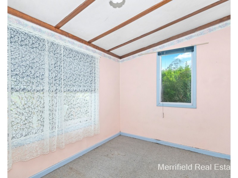 18 Edinburgh Road, Mckail WA 6330