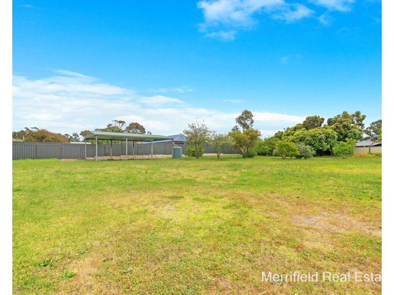 18 Edinburgh Road, Mckail WA 6330