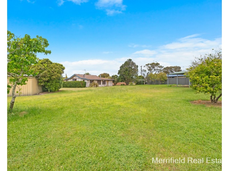 18 Edinburgh Road, Mckail WA 6330