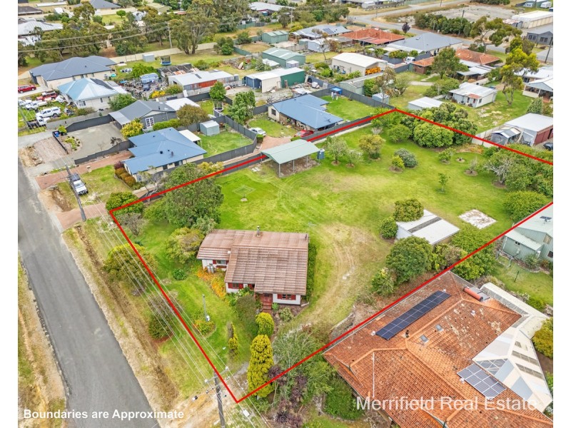 18 Edinburgh Road, Mckail WA 6330