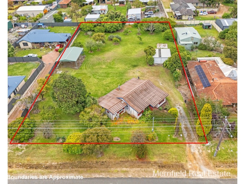 18 Edinburgh Road, Mckail WA 6330