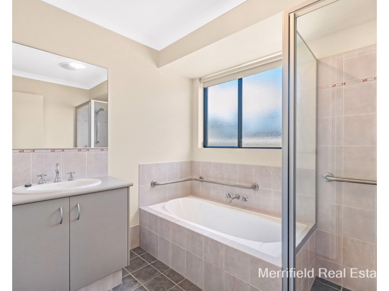 29 Donald Drive, Mckail WA 6330