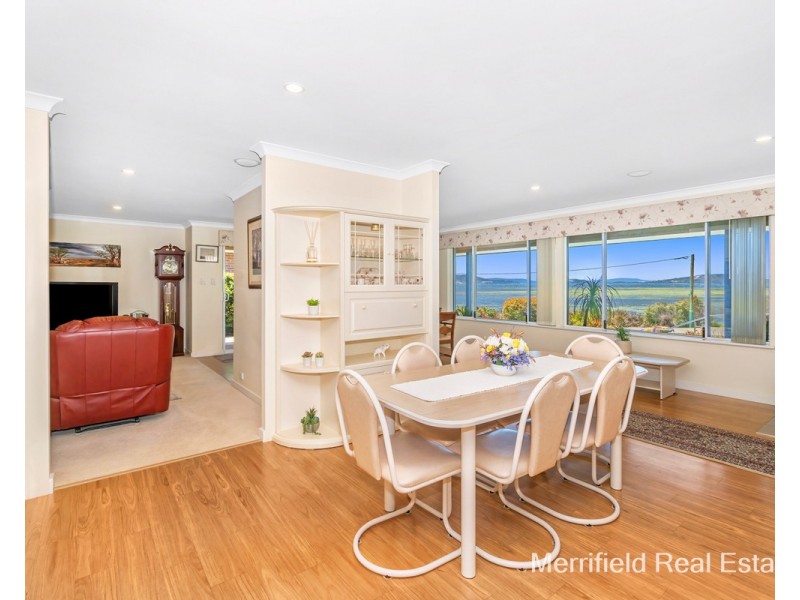 179 Bay View Drive, Little Grove WA 6330