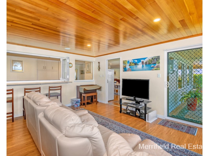 179 Bay View Drive, Little Grove WA 6330